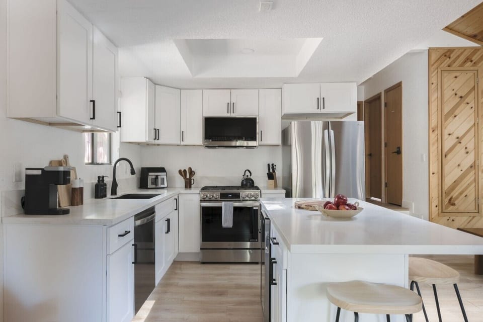 Spacious modern kitchen