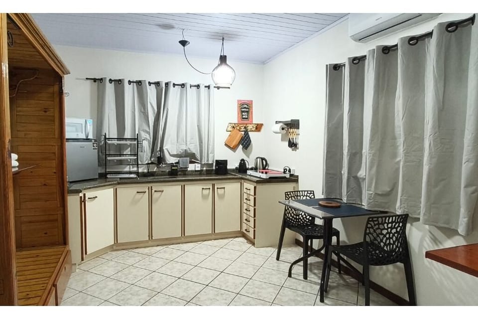 Room 5 (Double), with Kitchen | Private kitchen | Mini-fridge, shared microwave
