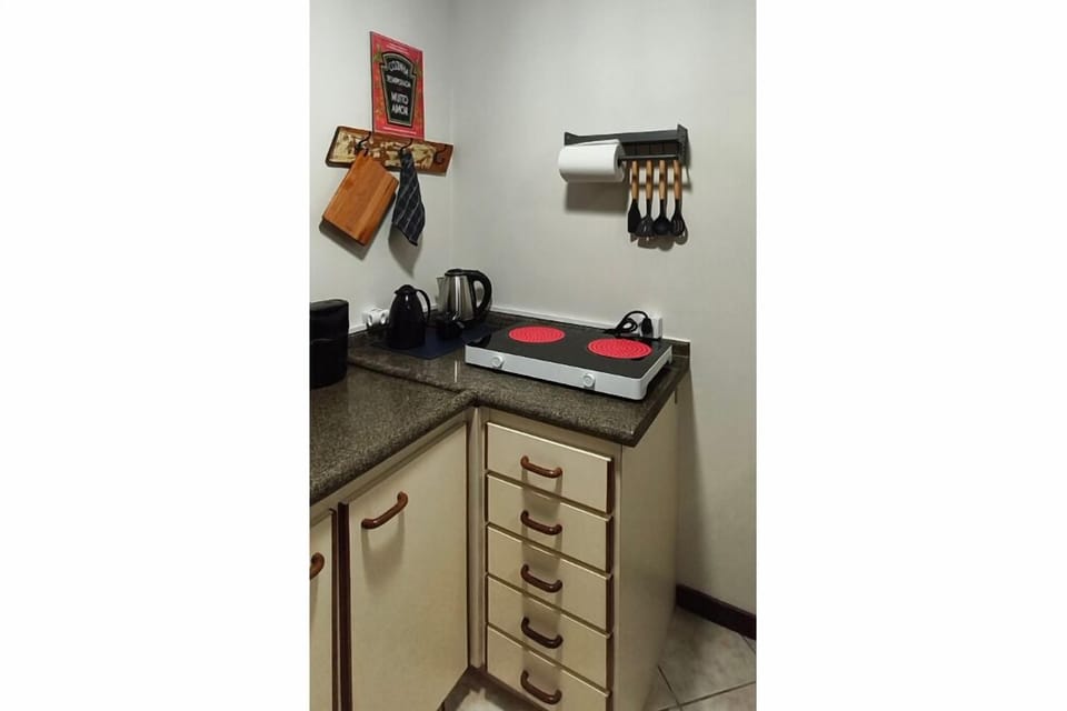 Room 5 (Double), with Kitchen | Private kitchen | Mini-fridge, shared microwave