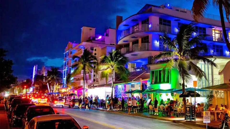 Art Deco Historic District / Ocean Drive