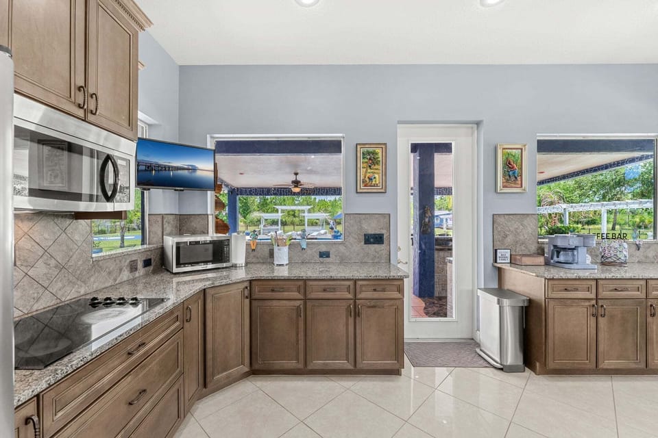Large fully equipped kitchen with everything you need to make your favorite meals