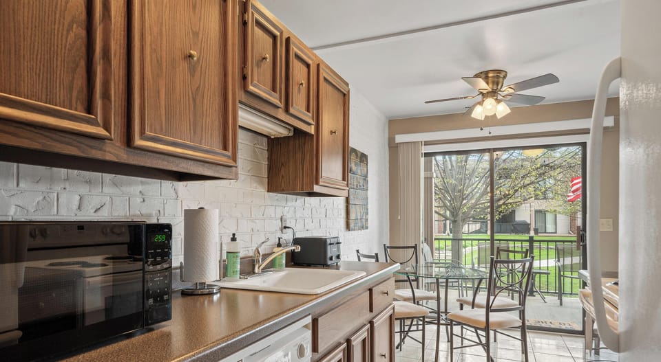 Fully equipped kitchen