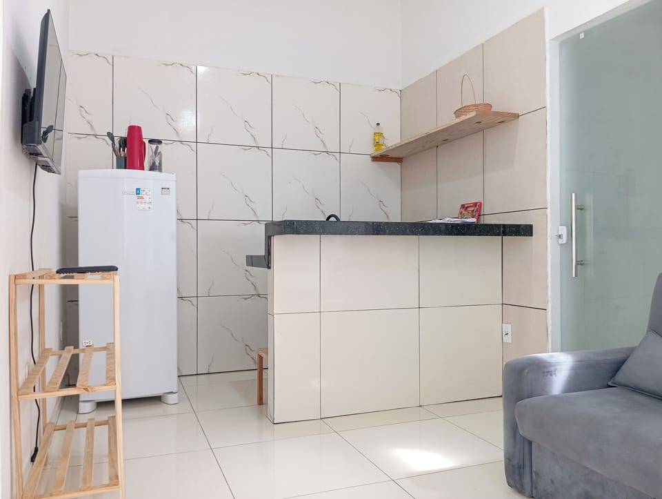 Basic House, Patio | Private kitchen | Stovetop, cookware/dishes/utensils