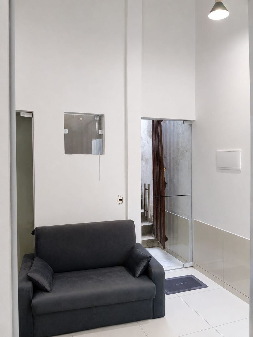Basic House, Patio | Interior