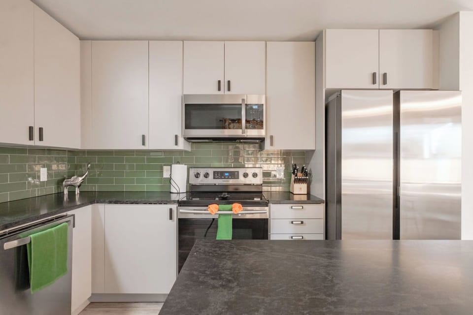The home was beautiful and came stocked with anything we may have needed.
-Amber