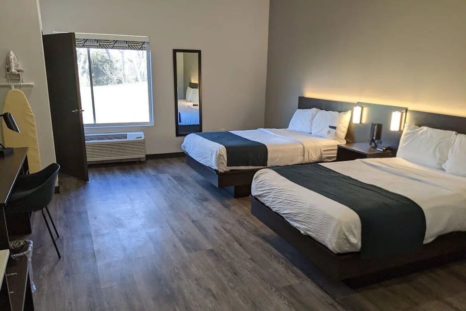 Bedroom. Interior and views may vary based on location and availability.