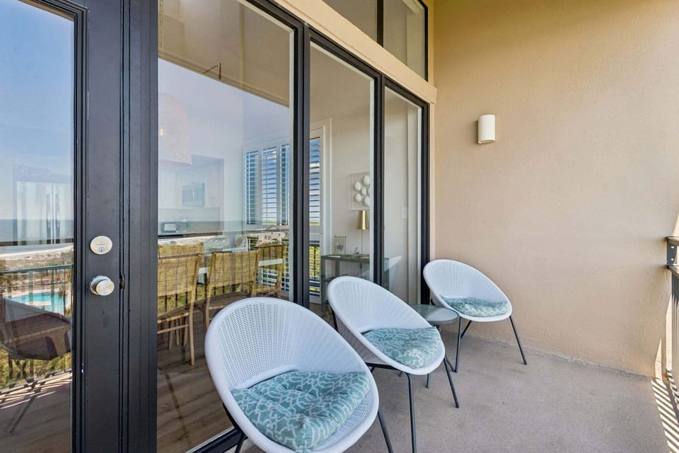 Balcony with Ocean View
