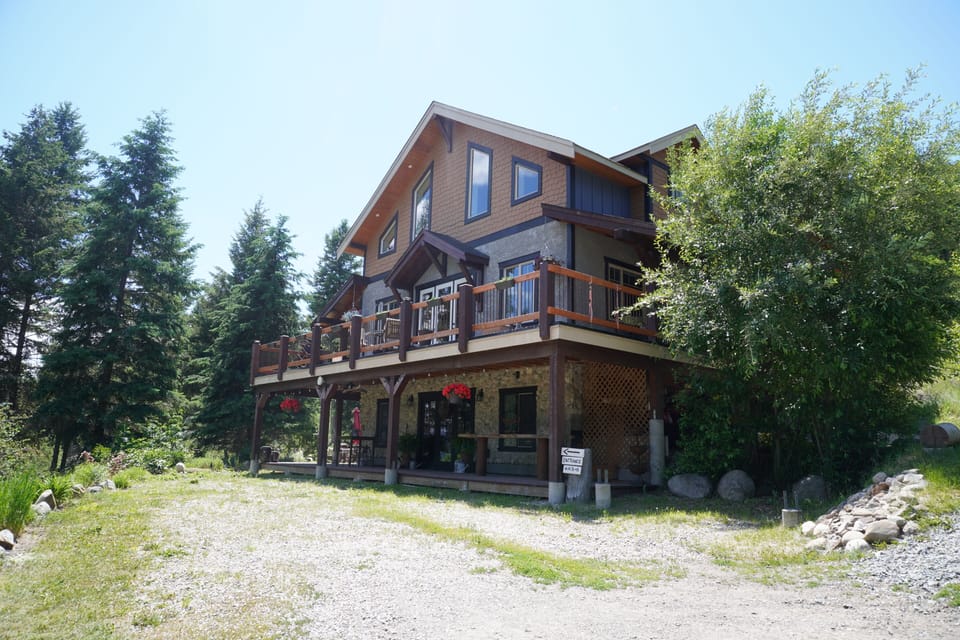 Front of the house 