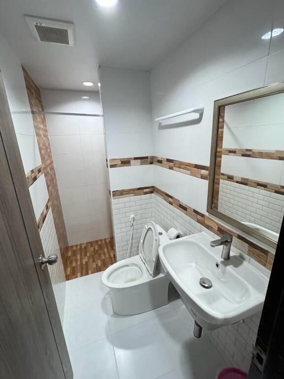 Deluxe Double Room | Bathroom