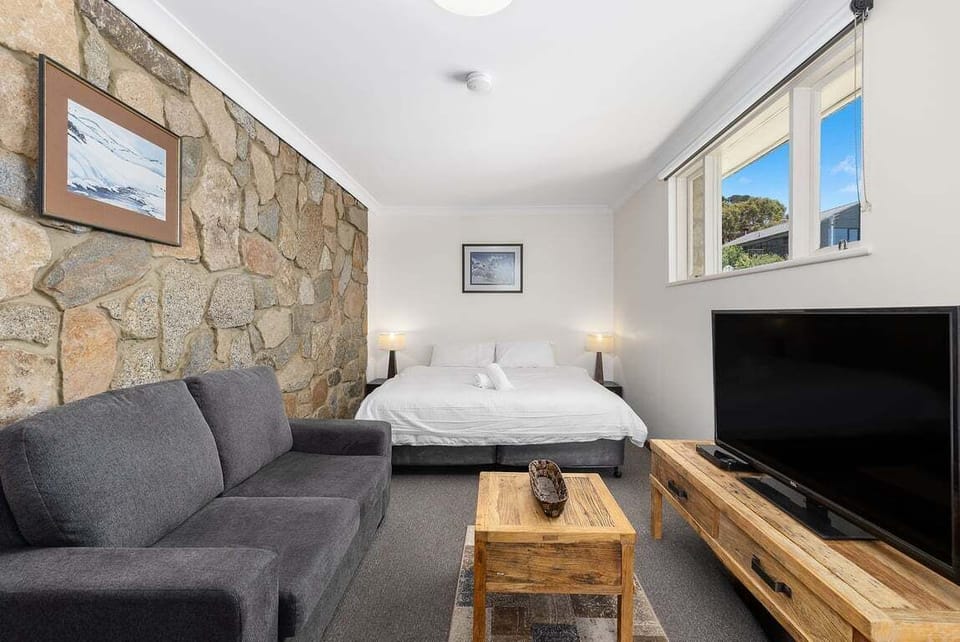 Studio Living, bed