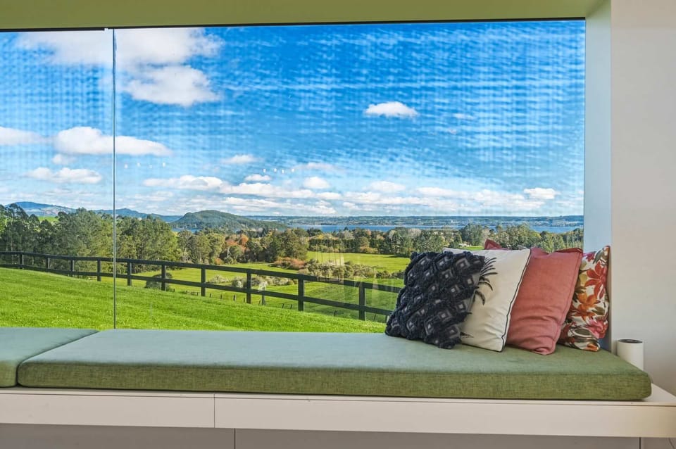 Lounge with picture windows