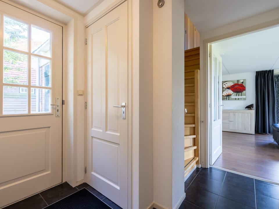 Entrance / Reception
