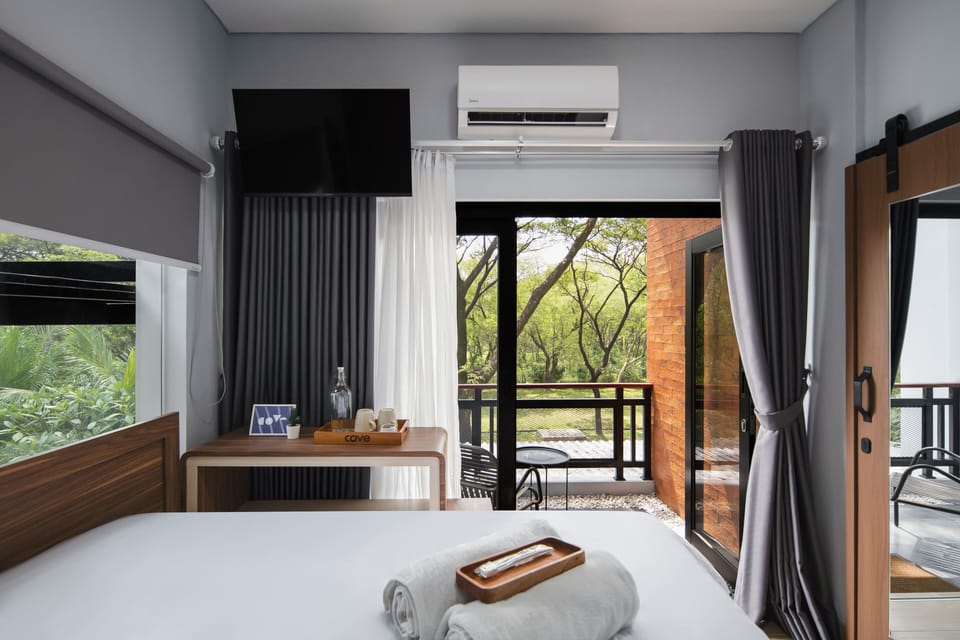 Superior Room, Balcony | WiFi (free), bed sheets