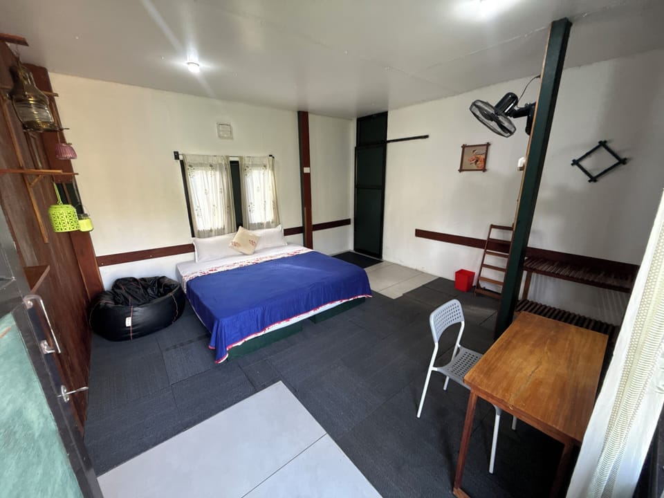 Junior Room | Free WiFi