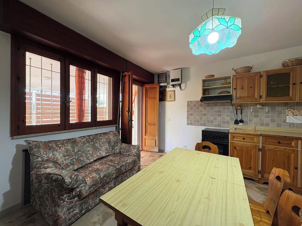 Autumn, Kitchen, Spring, Summer