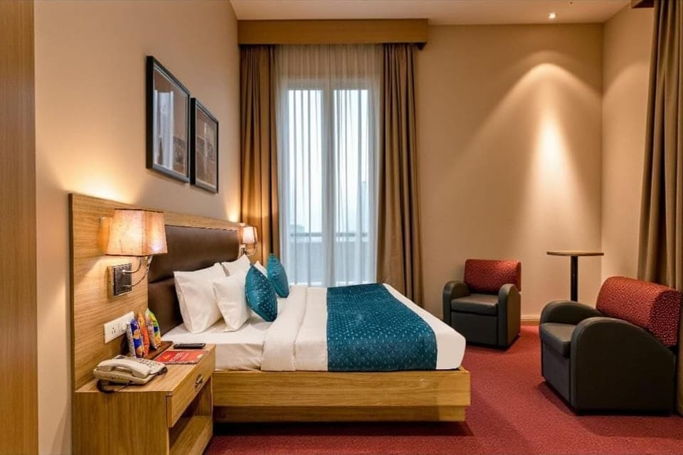 Executive Suite, City View | In-room safe, iron/ironing board, free WiFi
