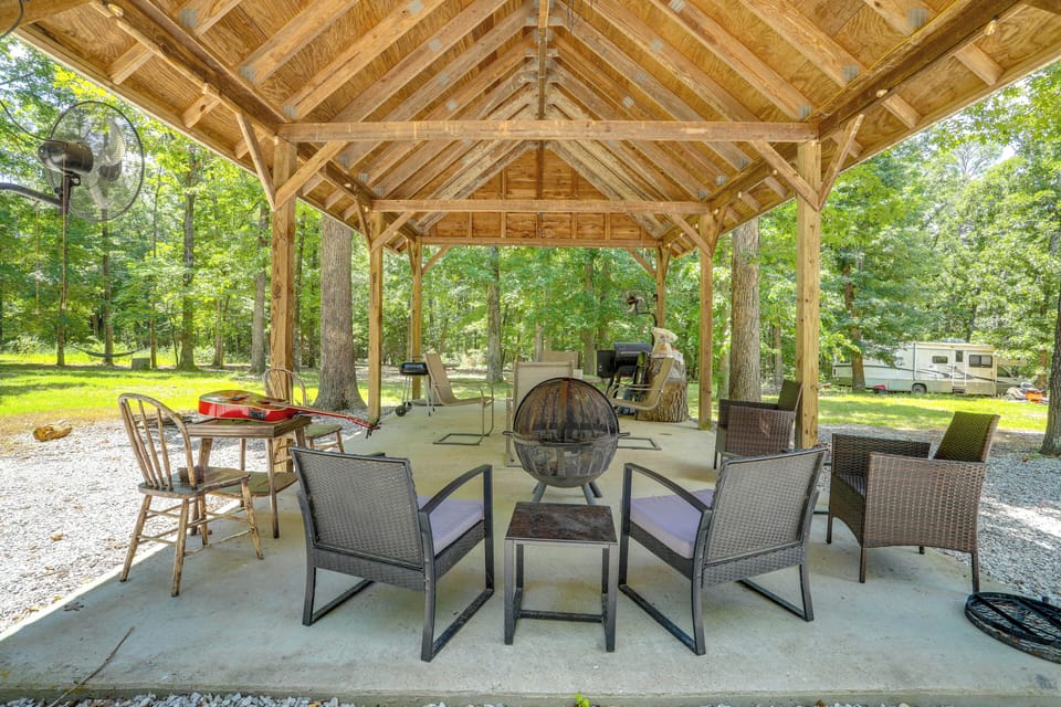White Oak Cabins | Community Amenities