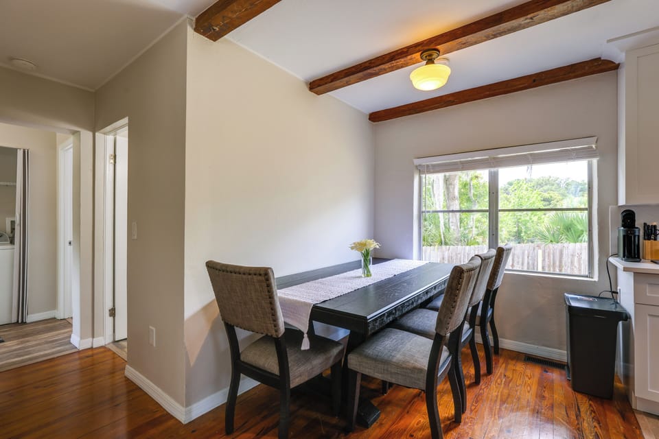 Dining Space | Single-Story Interior