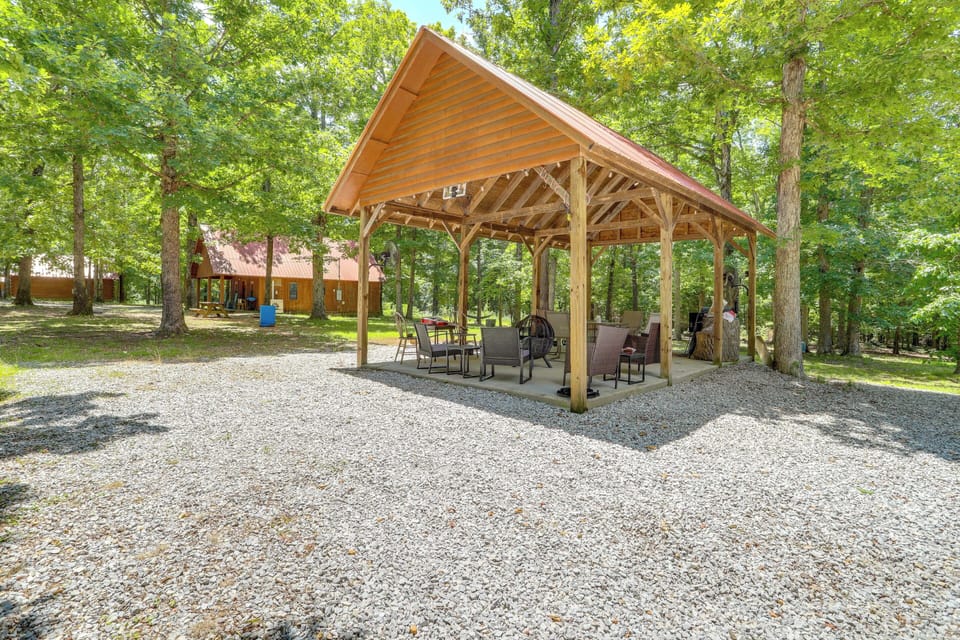 White Oak Cabins | Community Amenities