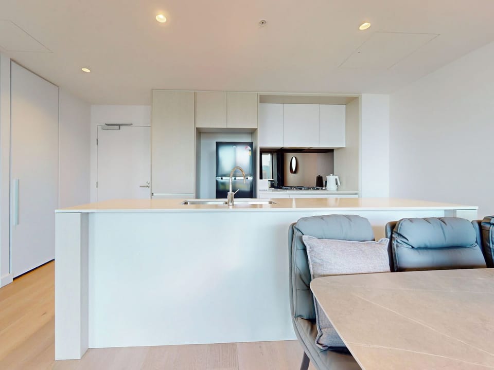 Three Bedroom Two Bathroom - City Skyline | Interior