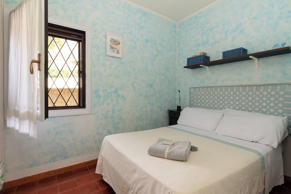 Apartment | Iron/ironing board