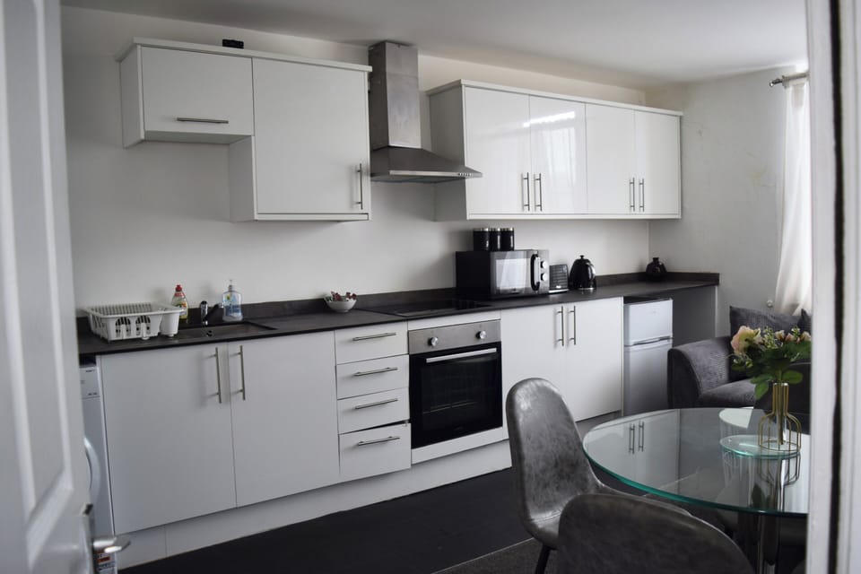Fridge, microwave, oven