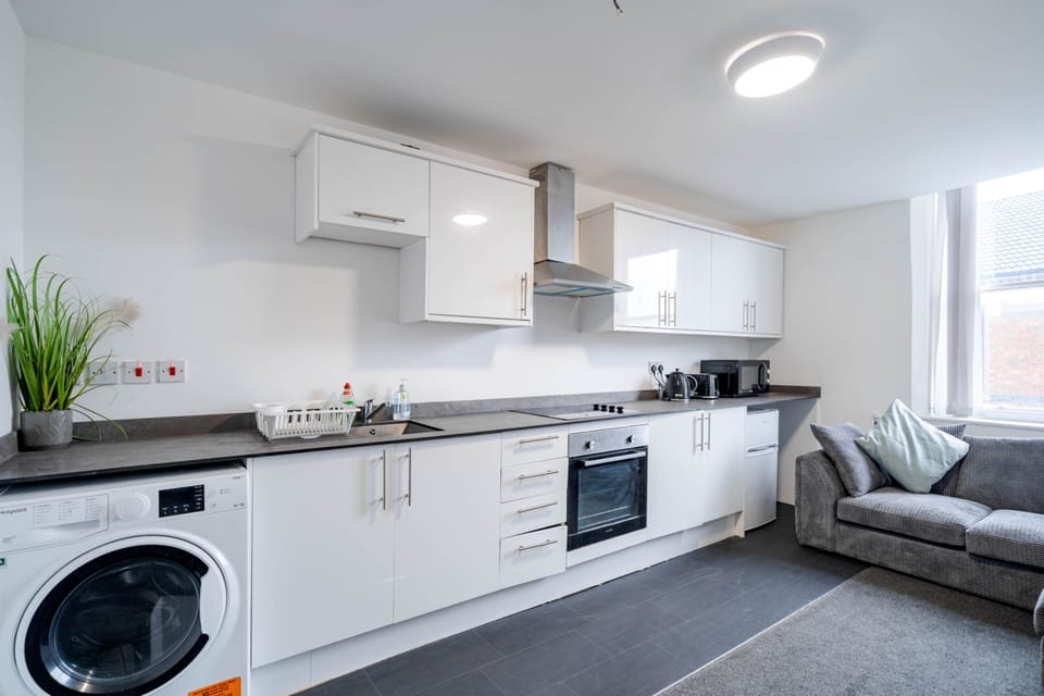 Fridge, microwave, oven