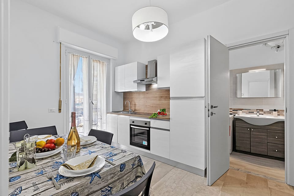 Standard Apartment, 1 Bedroom, Balcony (House Carletta 200m From The Sea) | Private kitchen