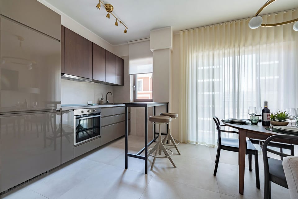 Family Apartment, 1 Bedroom, Balcony (Dimora Italia in the centre Bari) | Private kitchen