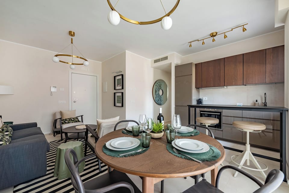 Family Apartment, 1 Bedroom, Balcony (Dimora Italia in the centre Bari) | Living area