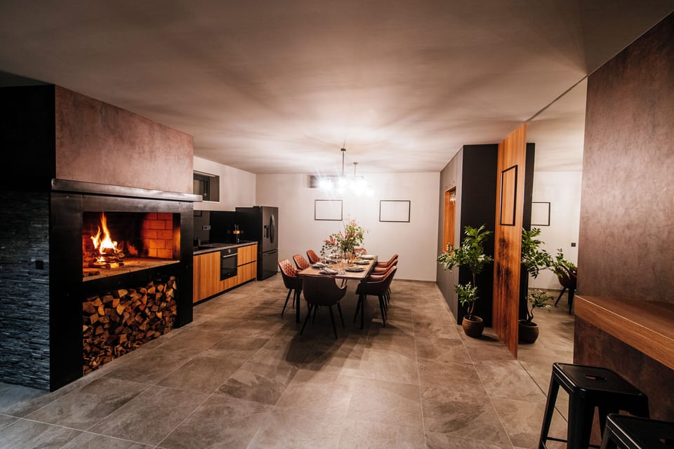 Villa, City View | Dining