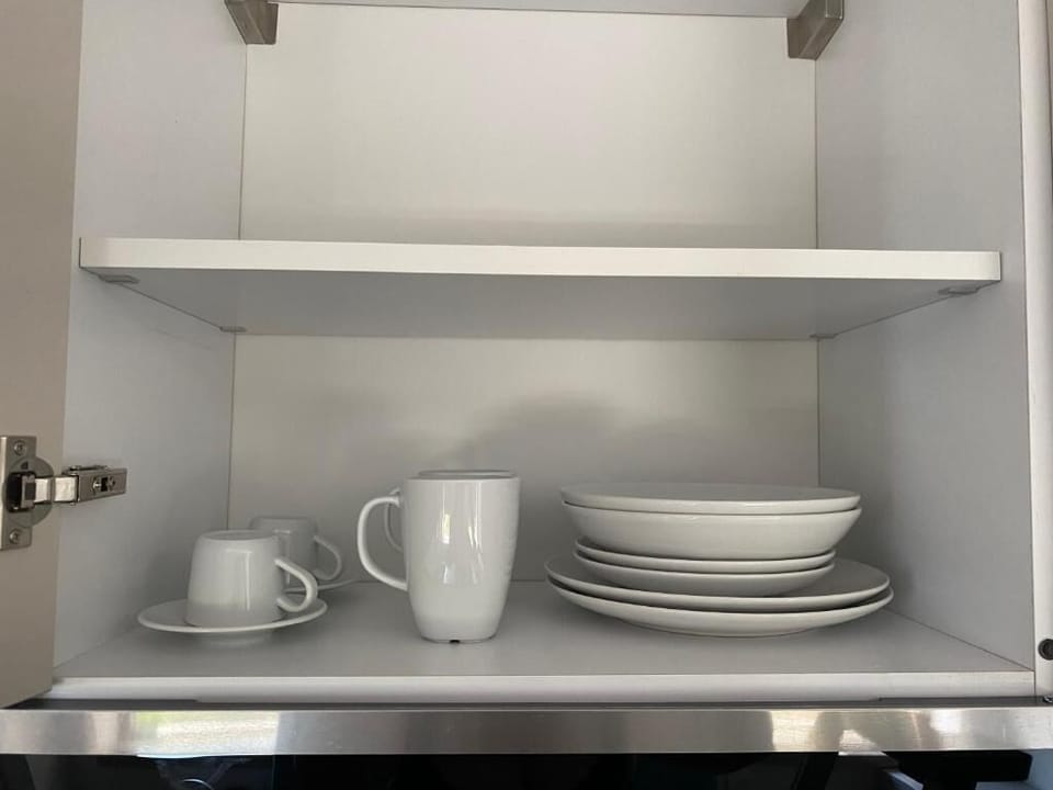 Deluxe Double Room, Sea View | Private kitchen