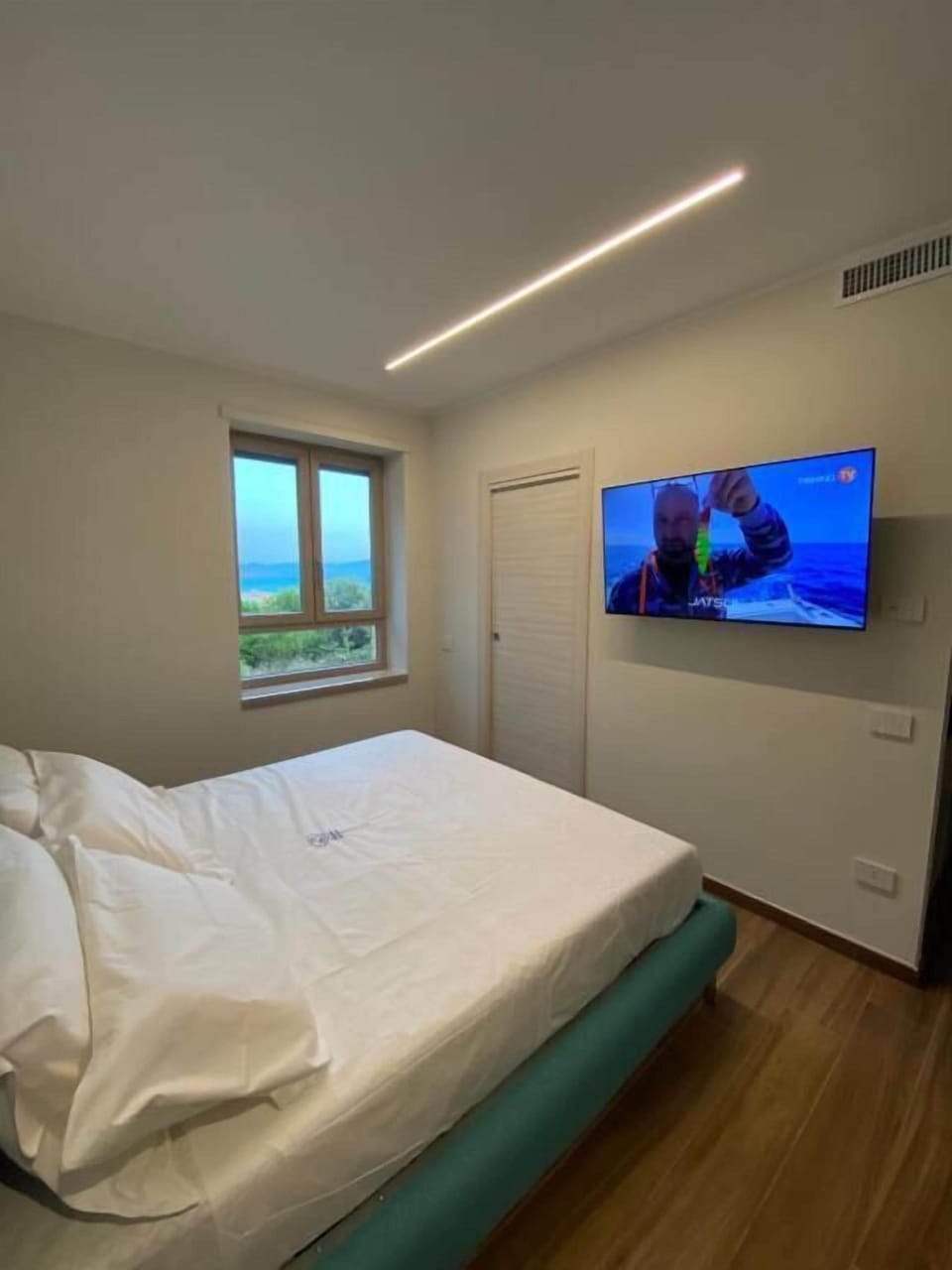Junior Suite, Balcony, Courtyard View | In-room safe, WiFi (free)