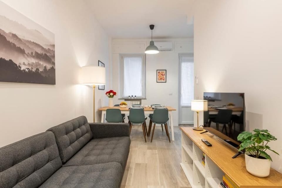 Apartment, 2 Bedrooms, Balcony, Courtyard View | Living area | TV
