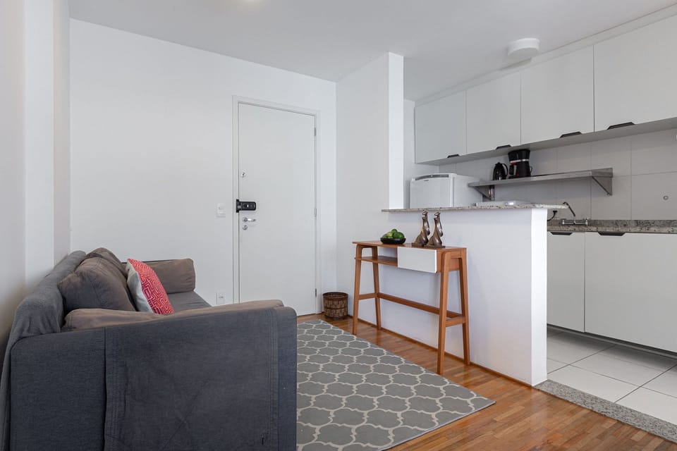 Basic Apartment | Living area