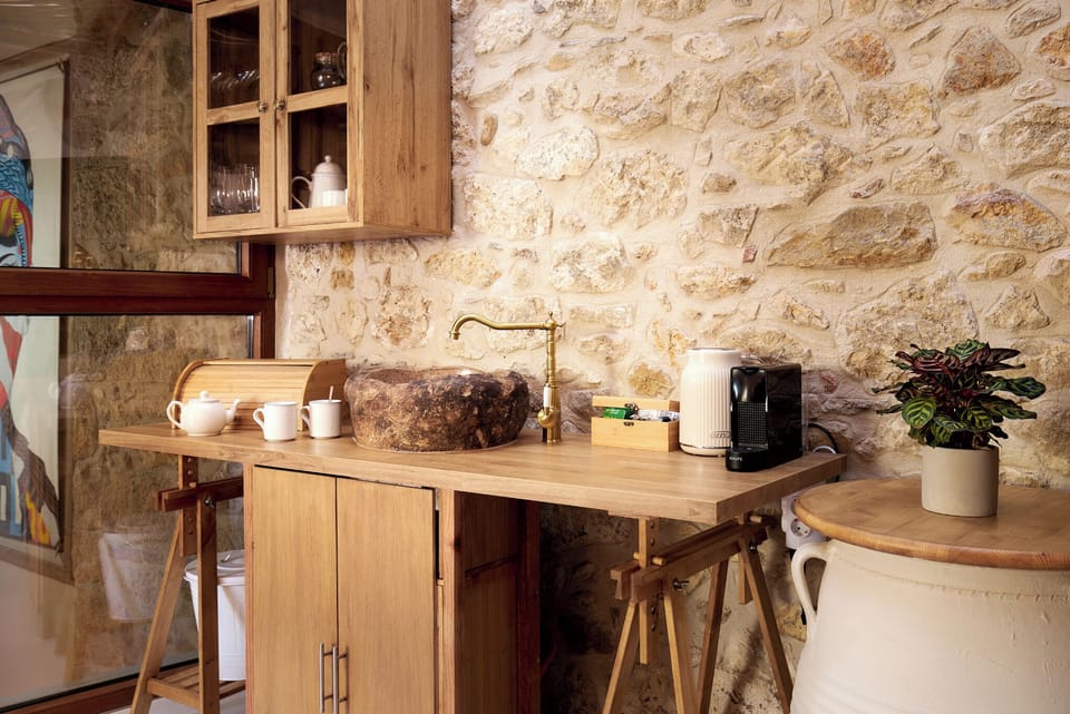 Deluxe Villa | Private kitchenette | Espresso maker, coffee/tea maker, electric kettle, toaster