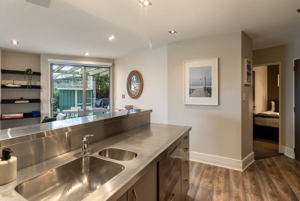 Kitchen area