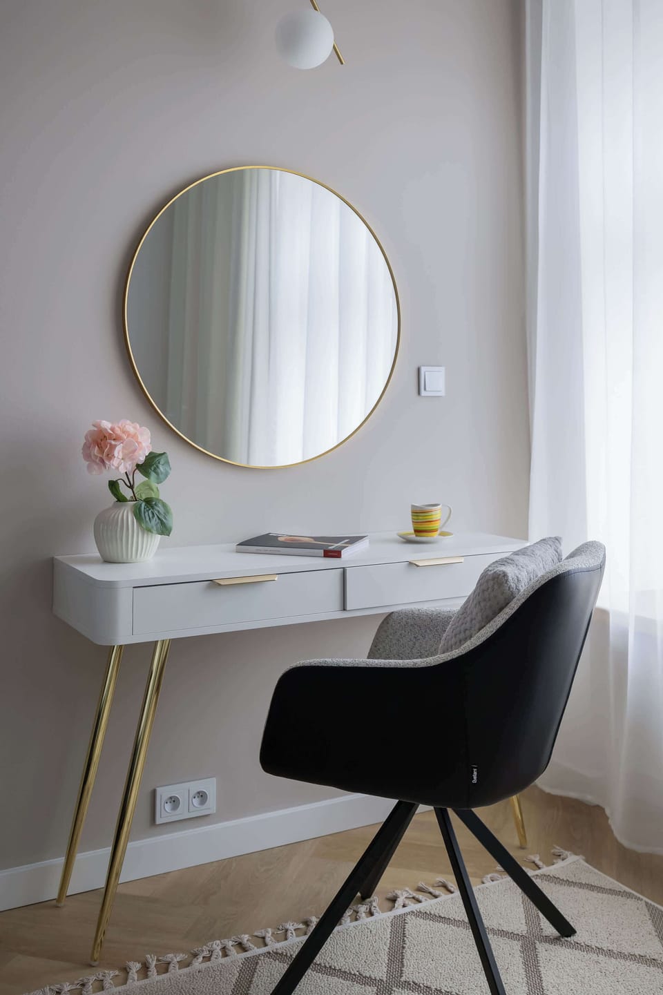 Dedicated workspace with a desk and chair, ideal for work or study.