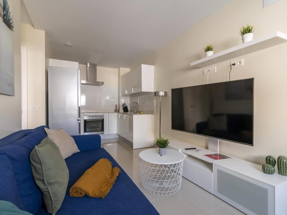 Apartment (Apartment with Terrace) | Individually decorated, individually furnished, laptop workspace
