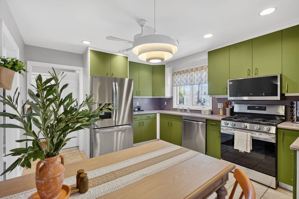Indoors, Kitchen, Appliance, Microwave, Oven