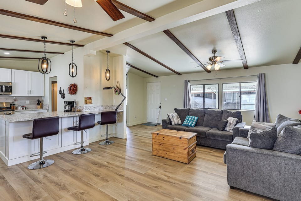 House (3 Bedrooms) | Interior