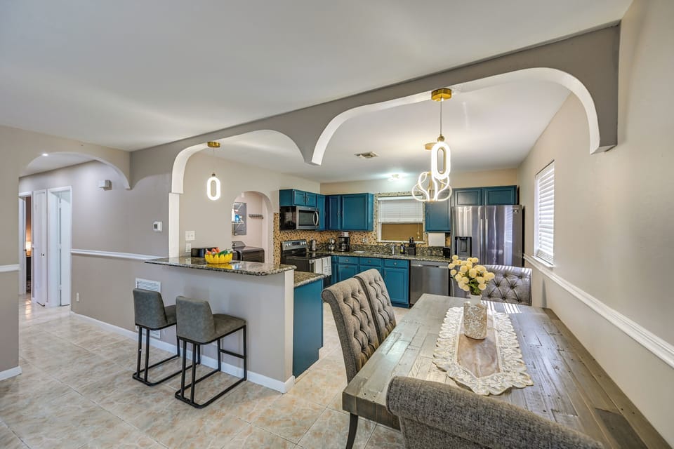 House (3 Bedrooms) | Interior