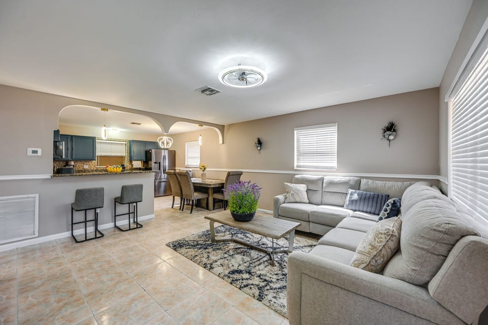 House (3 Bedrooms) | Interior
