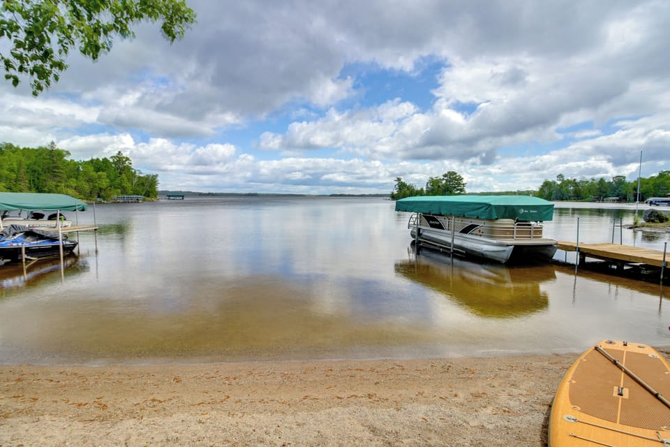 Lakefront Northwoods Cabin w/ Shared Dock & Views! Cottage in Lake Vermilion