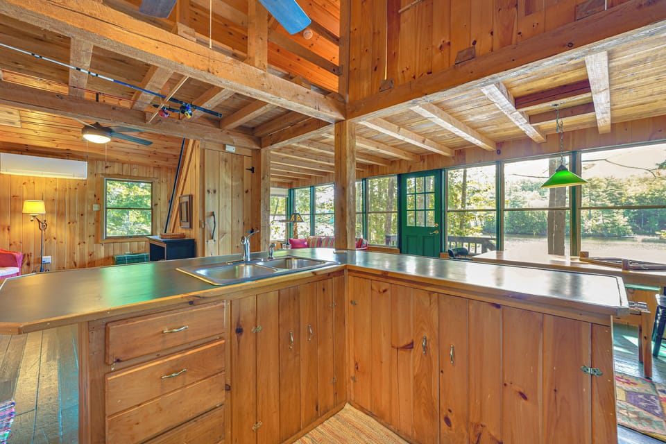 House (3 Bedrooms) | Interior