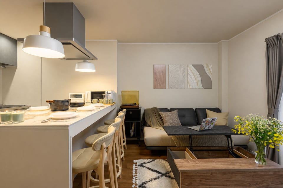 Family House, 4 Bedrooms, Non Smoking, Kitchen | Living area