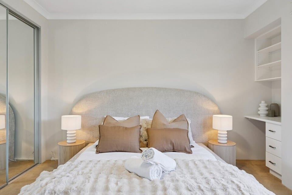 Bedroom (5)