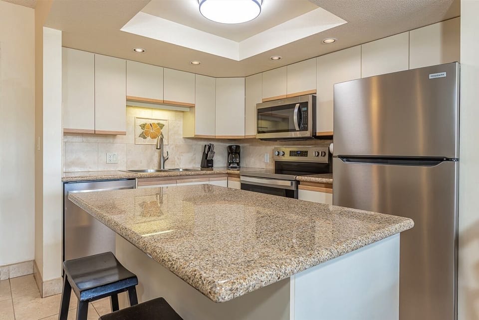 Condo, 1 Bedroom | Private kitchen | Coffee/tea maker, fridge, oven, toaster