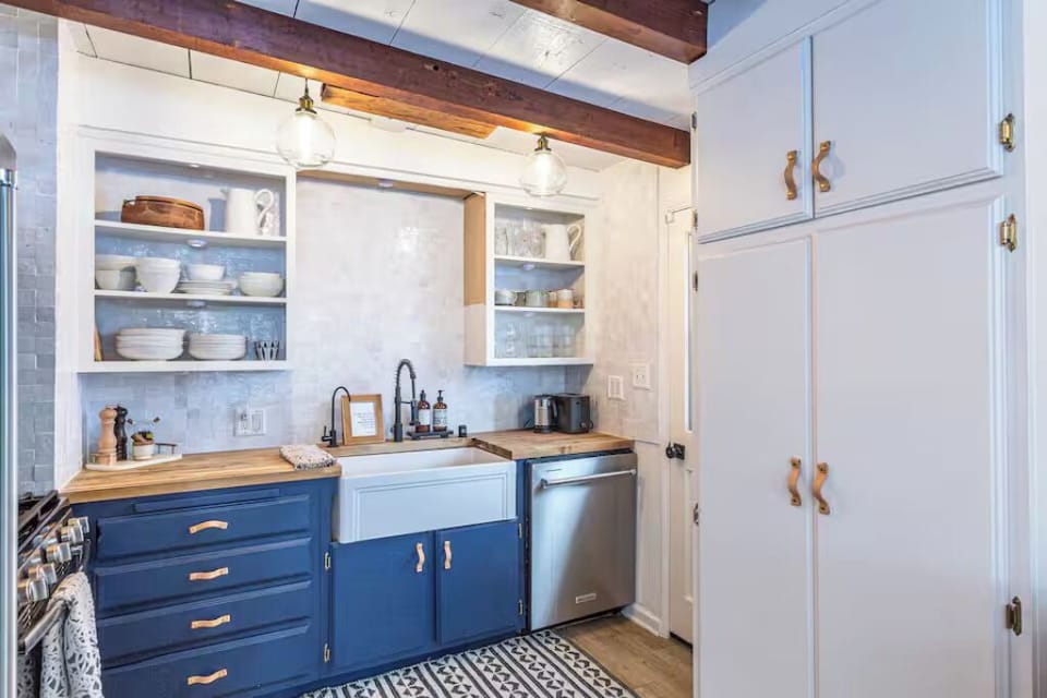 Main Home - Kitchen