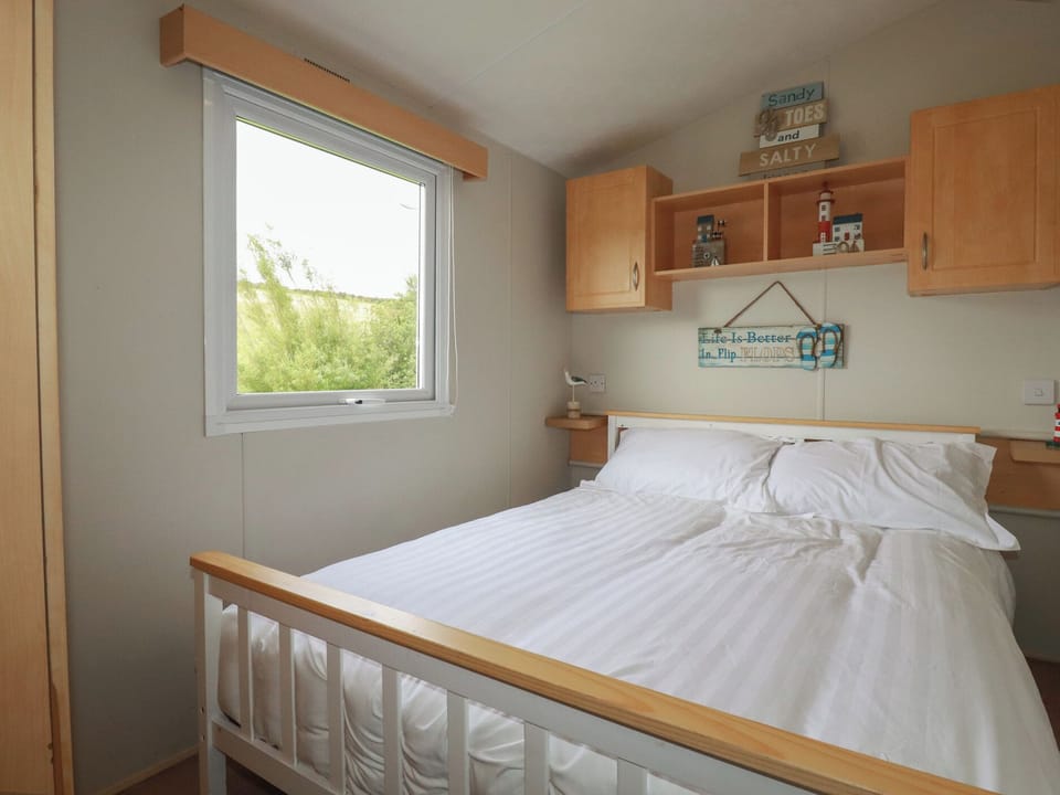3 bedrooms, WiFi (free), individually decorated, individually furnished